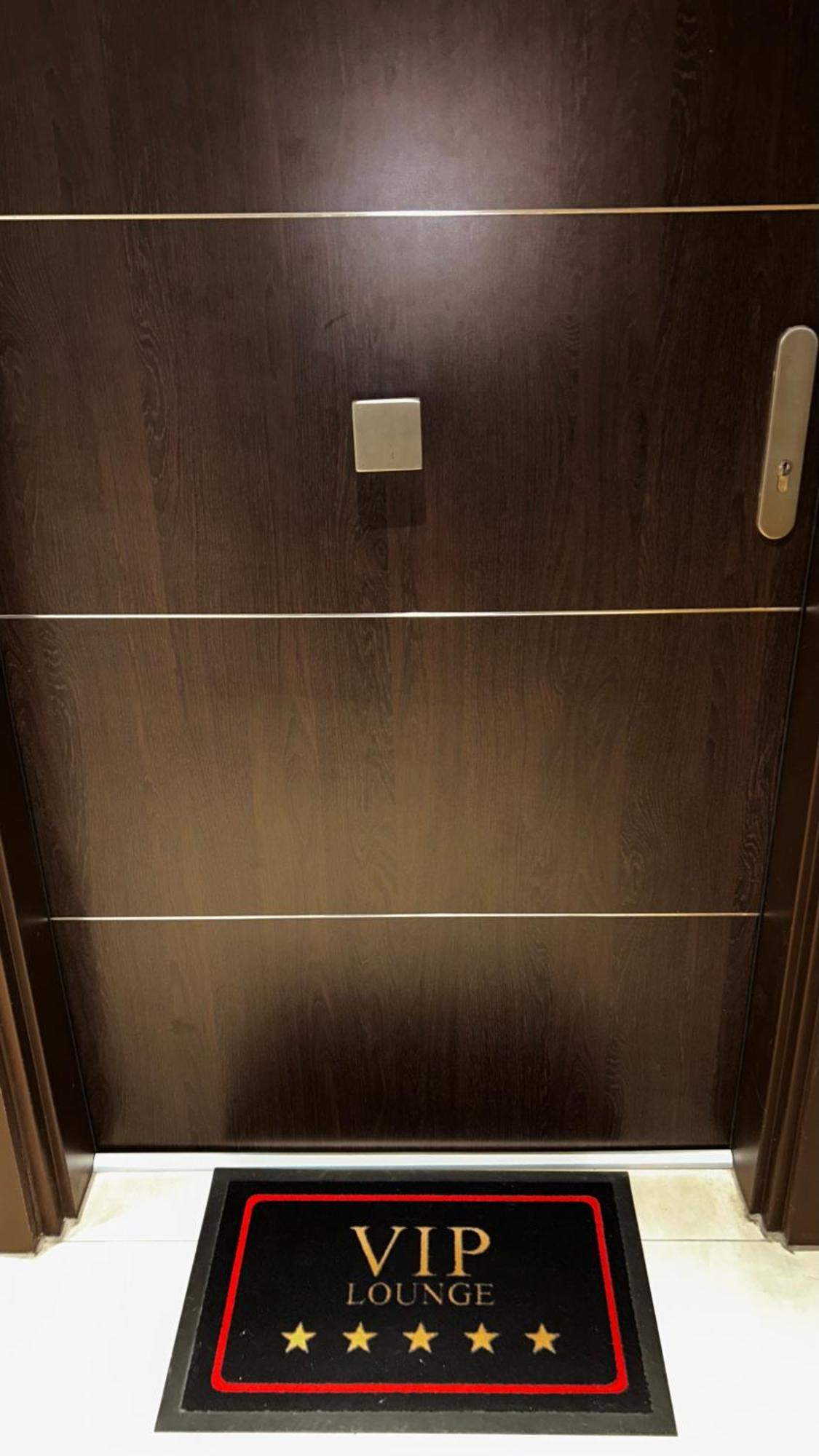 Studio Neuf - Portes De Monaco - Confort - Wifi - Clim Luaran gambar